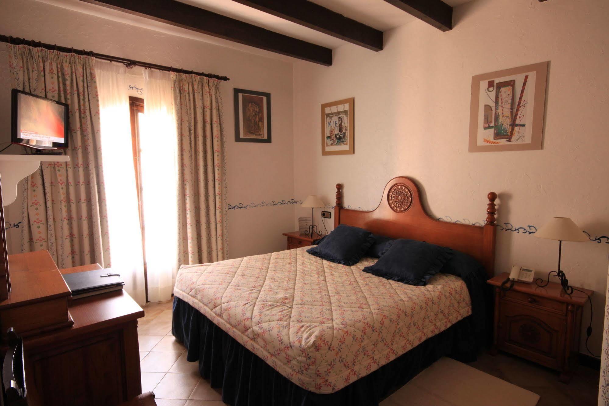 Petit Hotel Ses Rotges - Only Adults Cala Ratjada  Exterior foto